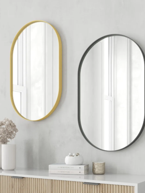 Дизайнерское овальное настенное зеркало Glass Memory Harmony mini в металлической раме черного цвета 810*510